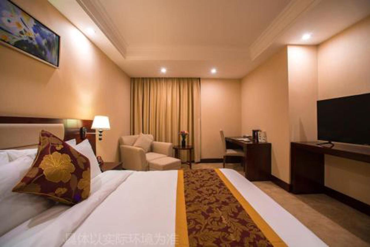 Guangzhou Jin Wan Li Business Hotel Bagian luar foto