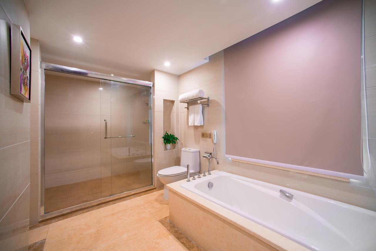 Guangzhou Jin Wan Li Business Hotel Bagian luar foto