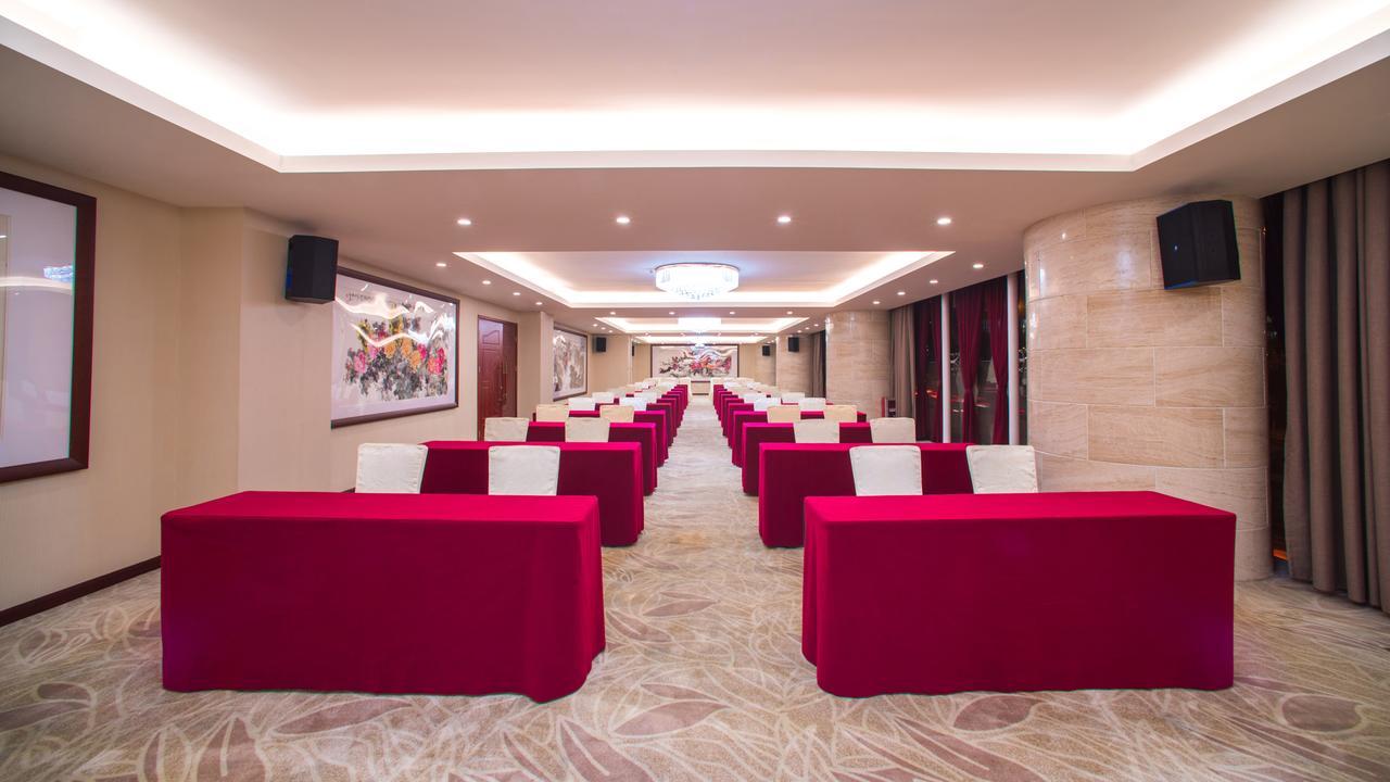 Guangzhou Jin Wan Li Business Hotel Bagian luar foto